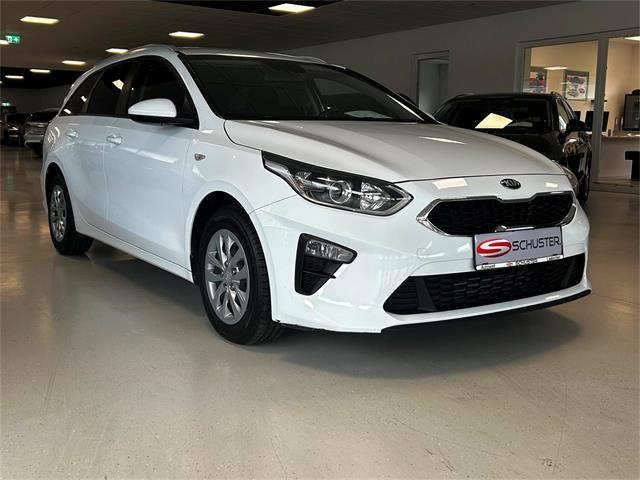 KIA Ceed SW 1,6 CRDi SCR ISG Silber 48V  -  13990