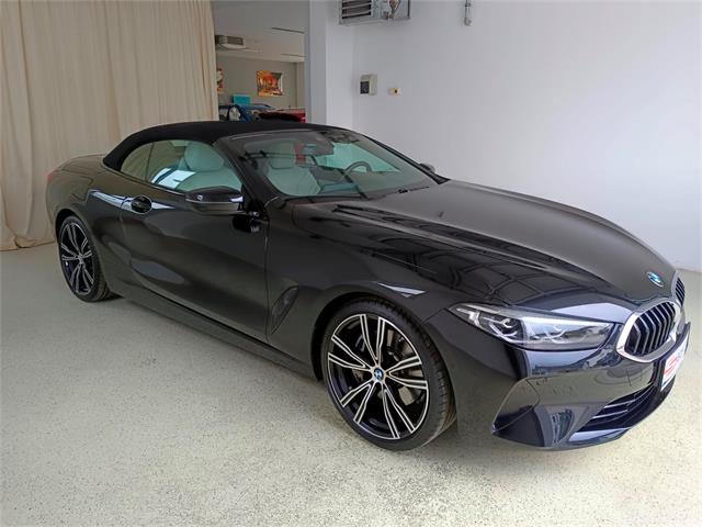 BMW 840i -  69990