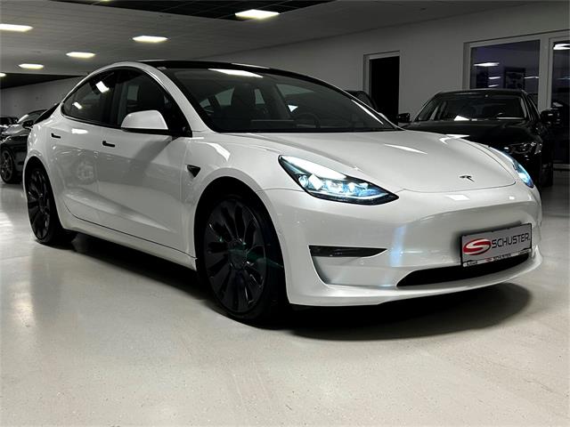 Tesla Model 3 Performance AWD  -  28990