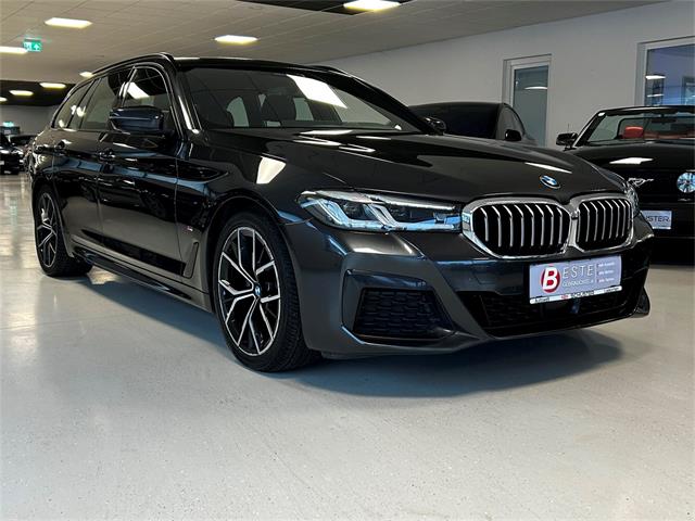 BMW 520d ** M-PAKET, PANO, AHK, SHADOW LINE, ACC**  - � 37890