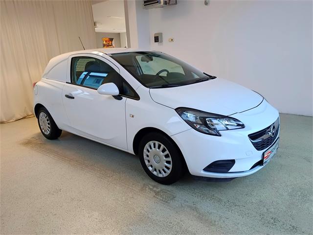 Opel Corsa - � 7280