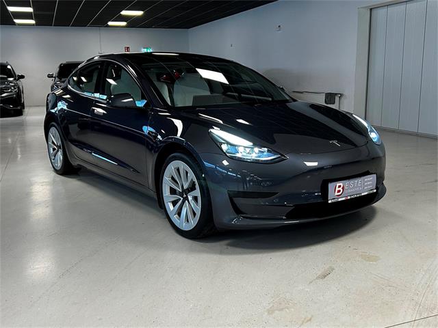 Tesla Model 3 Standard Range RWD Premium 60kWh  - � 26970