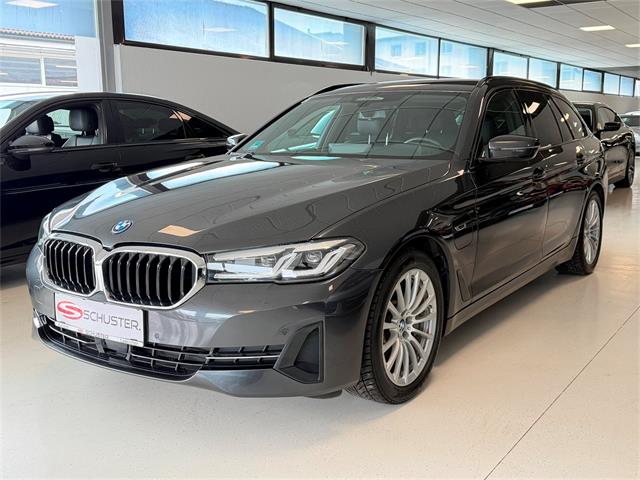 BMW 530e xDrive  - � 32970
