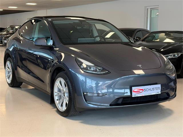 Tesla Model Y Long Range AWD 75kWh  - � 31770
