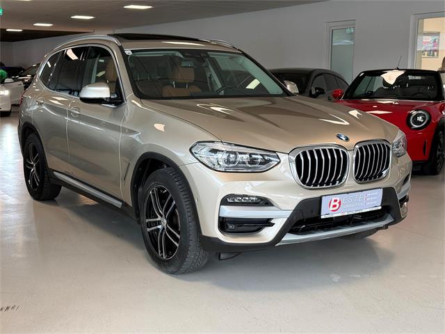 BMW X3 xDrive30e *TOP AUSSTATTUNG*  - � 35770