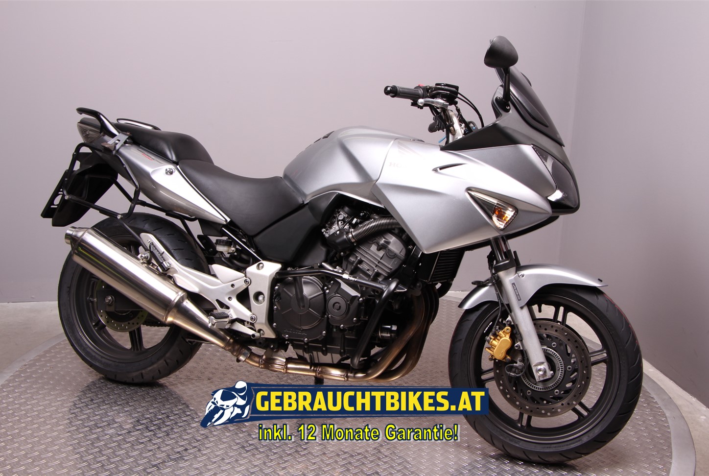 Honda   CBF 600 S ABS - € 4790