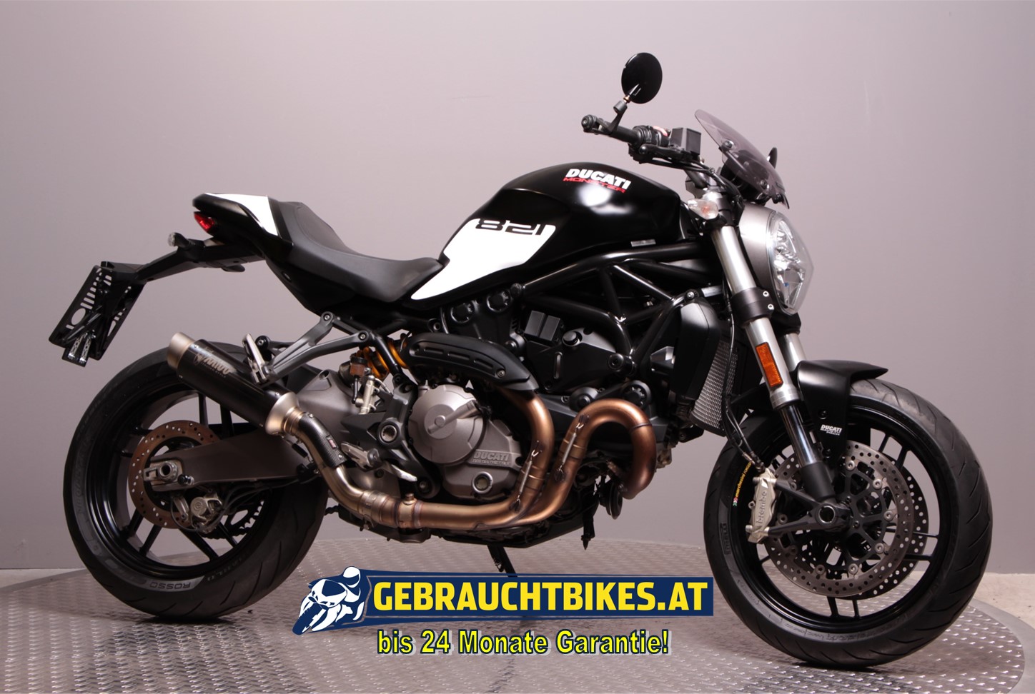 Ducati   Monster 821 ABS -  9790