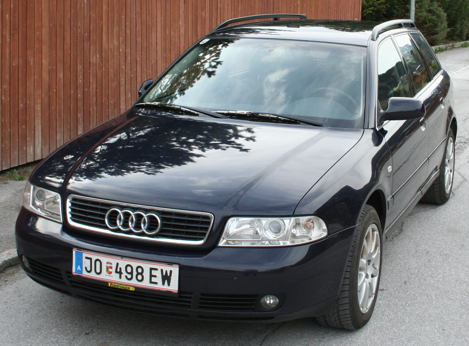 Audi A4Kombi - € 2800
