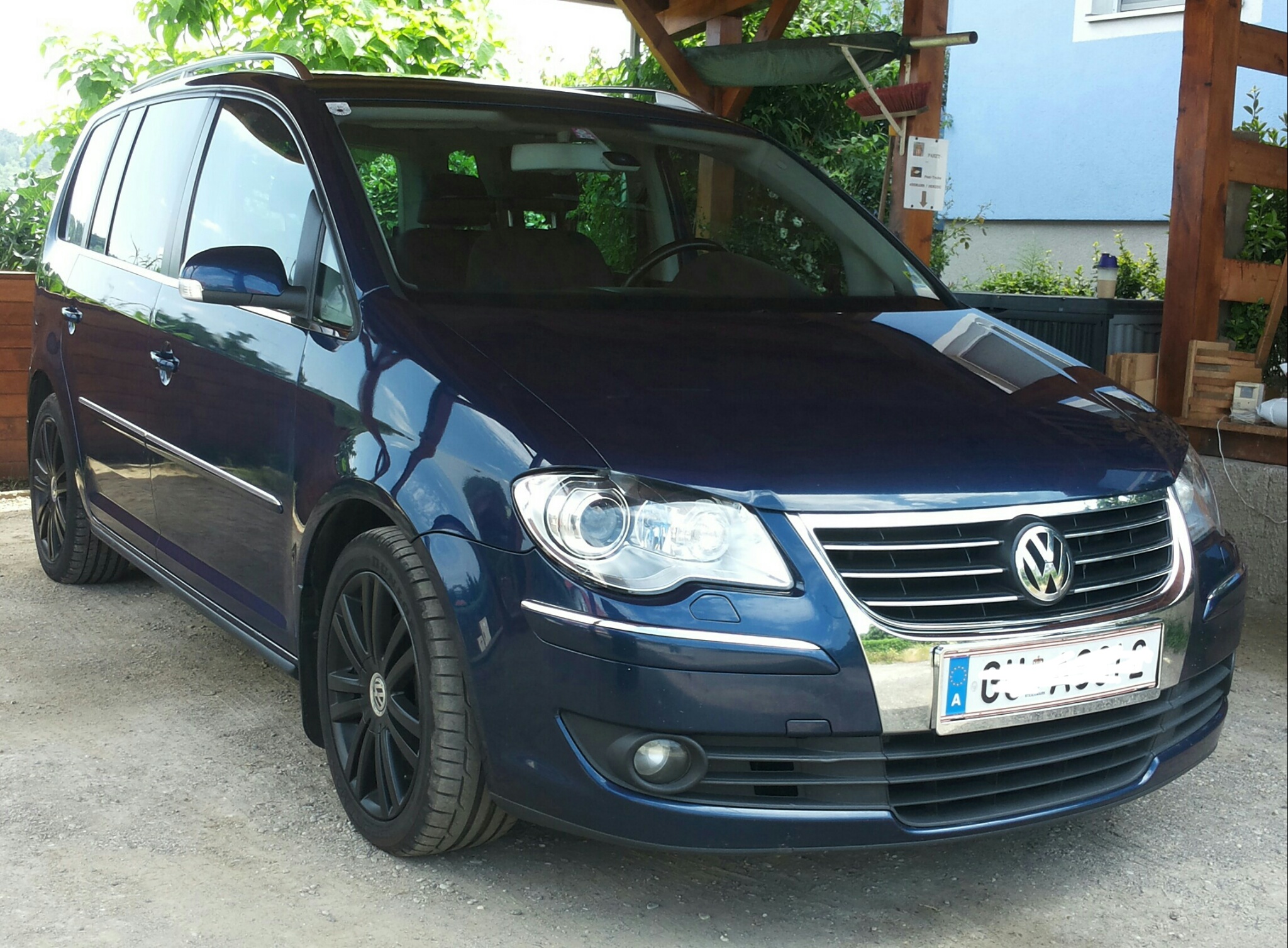 VW Touran -  12000