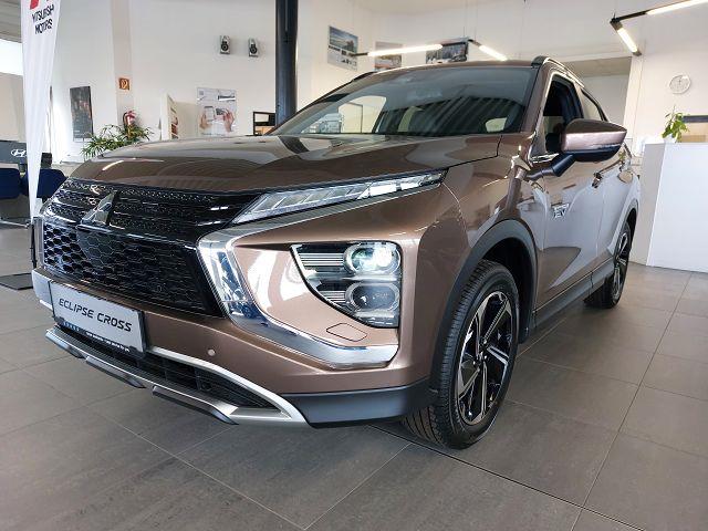 Mitsubishi Eclipse Cross PHEV 2,4 4WD Intense+ Navi 21  -  26990