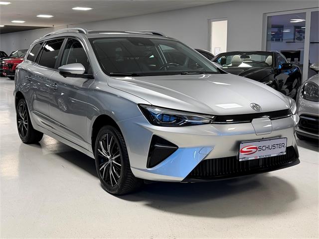 MG 5 EV MG Luxury 50,3 kWh Standard Reichweite  - � 18670