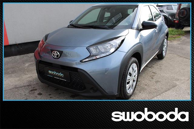 Toyota Aygo - � 13980